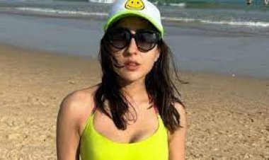 सारा अली खान नियॉन स्विमसूट में धूप में भीगती हैं, ऑस्ट्रेलिया में छुट्टी से तस्वीर साझा करती हैं;  मौसी सबा अली खान ने प्रतिक्रिया दी।