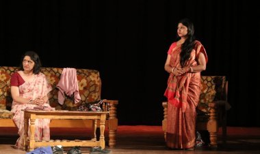 रीवा रंग महोत्सव 2023 : आधे-अधूरे नाट्य प्रस्तुति के नाम रहा रीवा रंग महोत्सव का दूसरा दिन