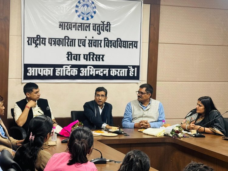 युवा न्यूज रील्स बनाकर समाज के मुद्दों और समस्याओं का करें निदान : डॉ. बृजेश राजपूत